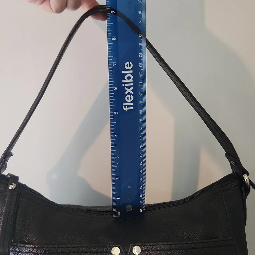 GORGEOUS TIGNANELLO BLACK LEATHER HANDBAG IN MINT CONDITION - Picture 7 of 10